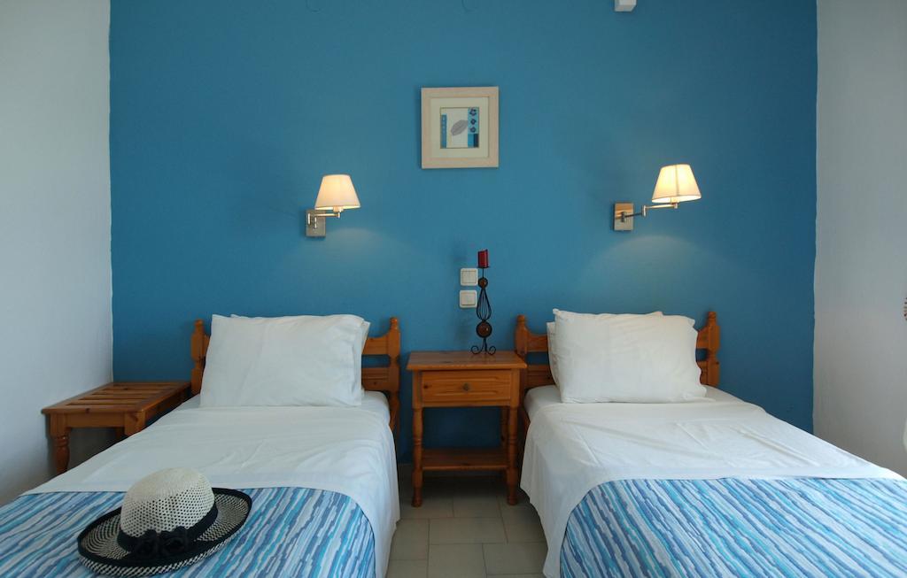 Lake Studios Koukounaries Room photo